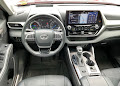 2022 Toyota Highlander Hybrid Platinum