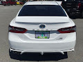 2022 Toyota Camry Hybrid SE