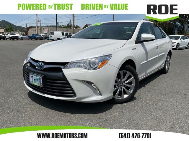 2017 Toyota Camry Hybrid XLE