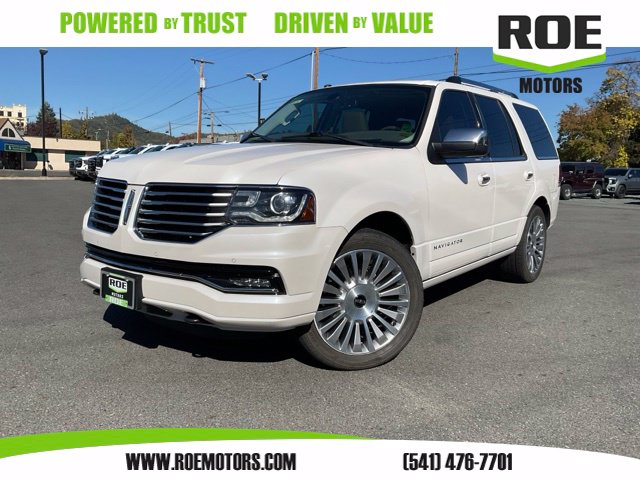 2017 Lincoln Navigator Select